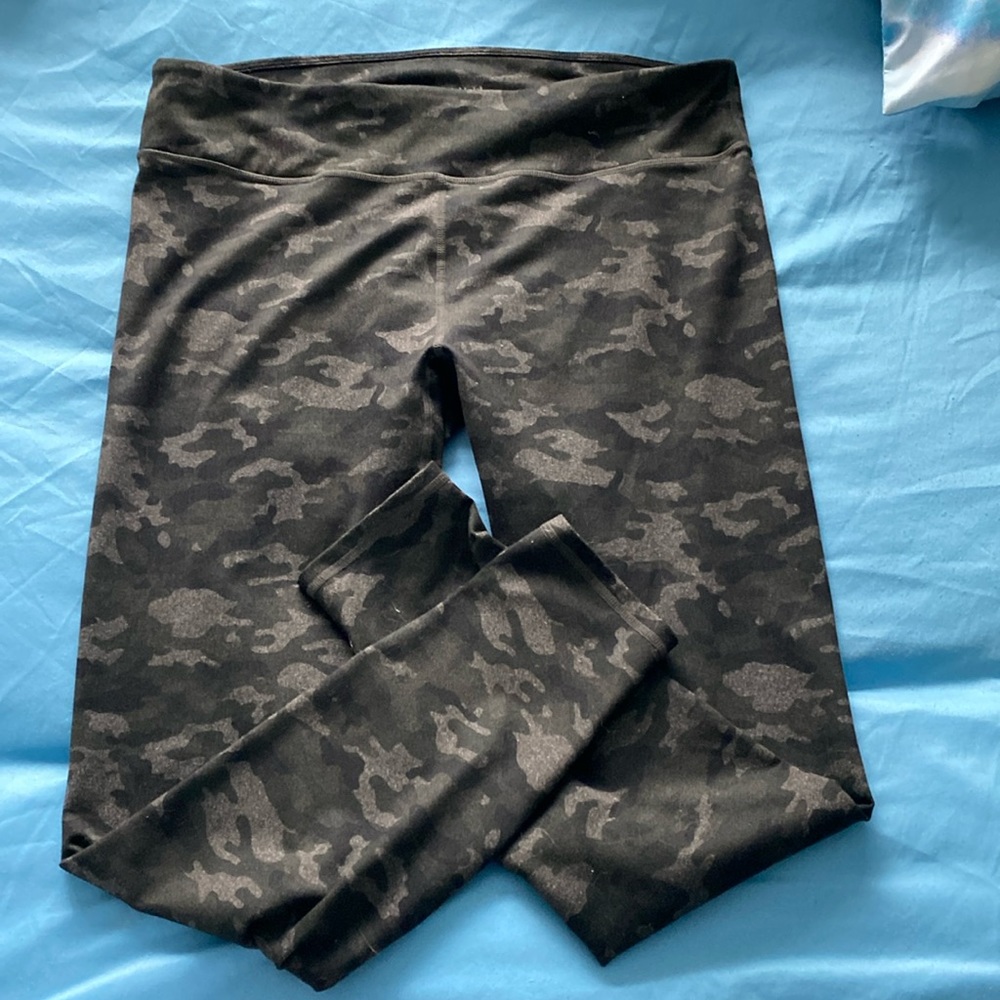 Womens fabletics leggings